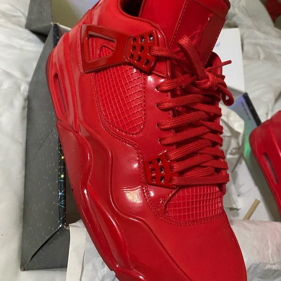 Selling my Jordan 11lab4s main image 5
